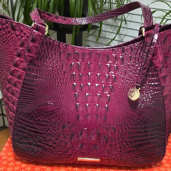 NWT Brahmin Aliza Tote in Sugar Plum Melbourne. HTF. RARE - Picture 5 of 16